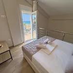 Yalos Maisonettes