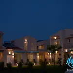 Yalos Maisonettes *