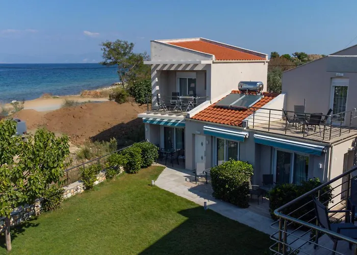 Case de vacanță Yalos Maisonettes