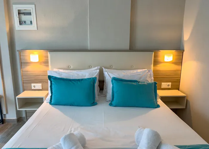 Yalos Maisonettes Case de vacanță *