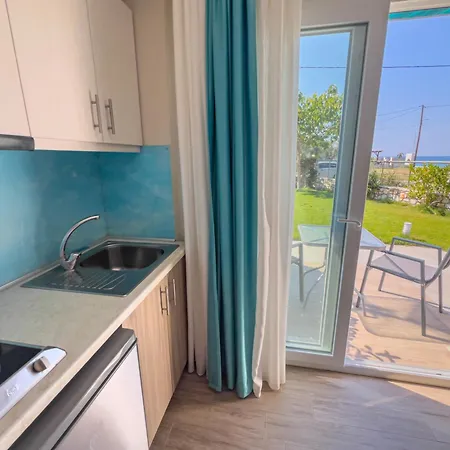 Yalos Maisonettes 스칼라소티로스