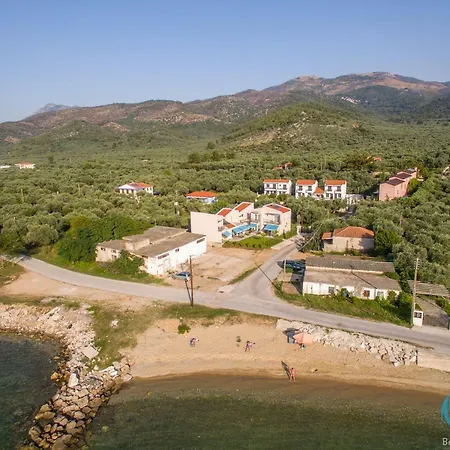 Yalos Maisonettes