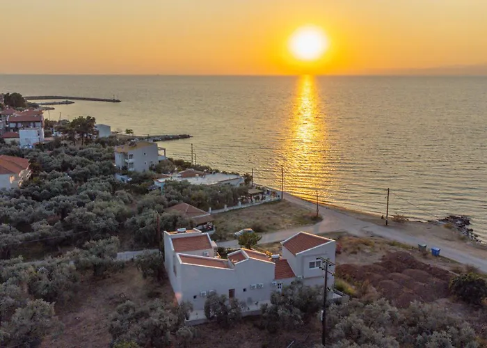 Yalos Maisonettes בית נופש *