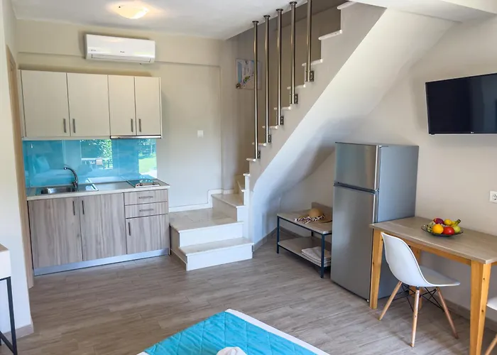 Yalos Maisonettes בית נופש סקאלה סוטירוס