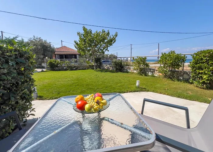 Yalos Maisonettes בית נופש *