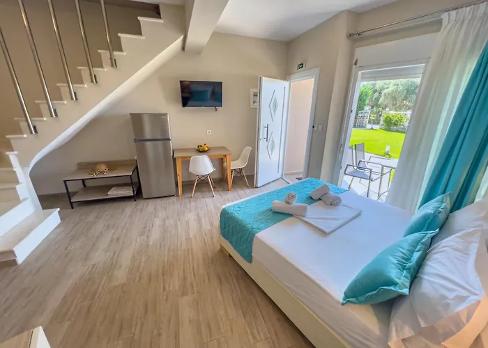 בית נופש Yalos Maisonettes *