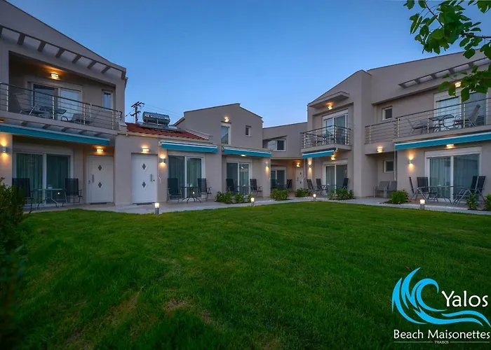 Yalos Maisonettes בית נופש *