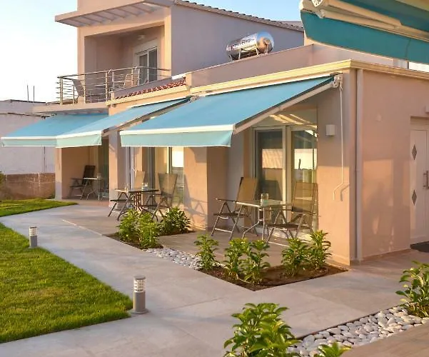 בית נופש Yalos Maisonettes *